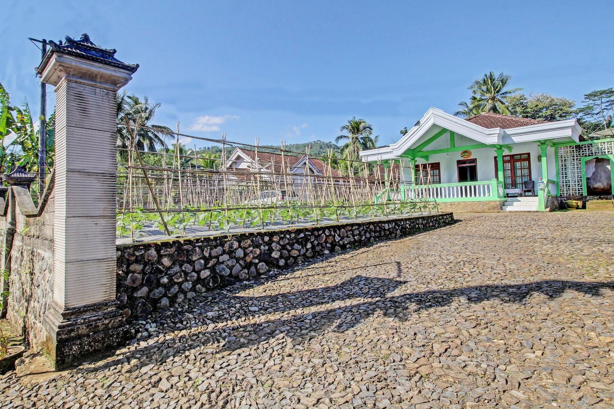 Trenggalek Spot On 91214 Desa Wisata Pandean酒店 外观 照片